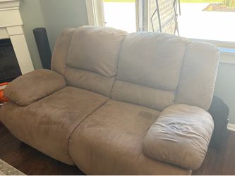 2 Matching Plush Sofas – Clean – Very Comfortable