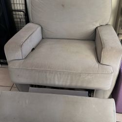 Recliner Couch 