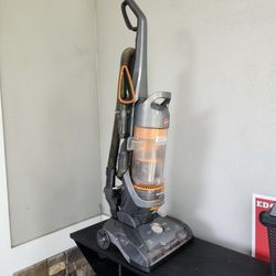 Delivery Avail Hoover Hoover Whole House Rewind Pet upright vacuum canister HEPA