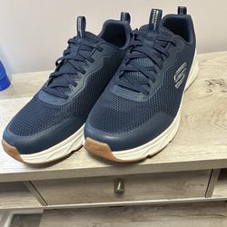 Skechers Size 11.5 Extra Wide Fit