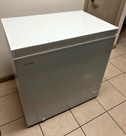 Vissani 7.0 Cu. Ft. Chest Freezer