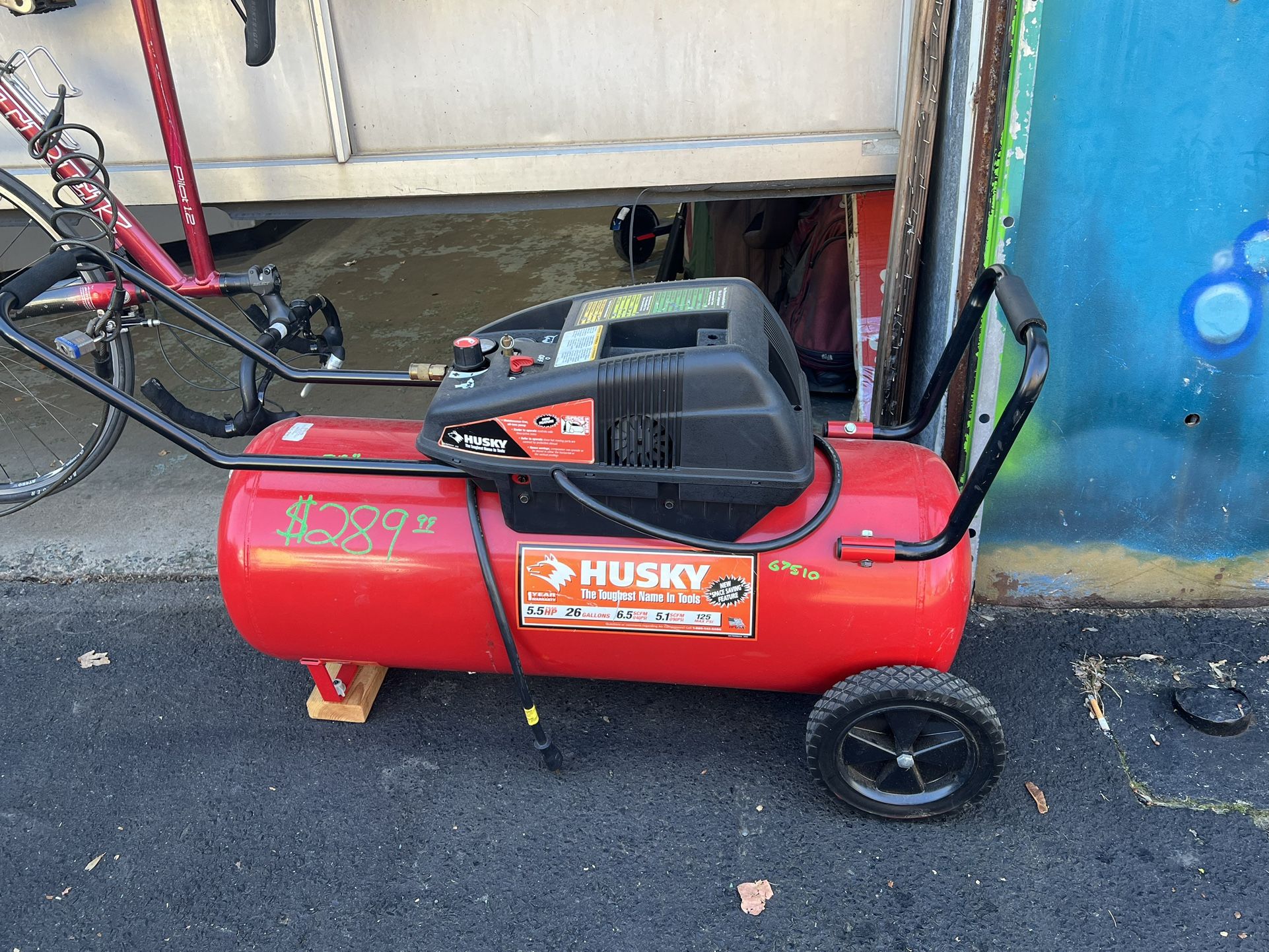 Husky 26 Gallon Air Compressor works great will plug in for you to check out pick up only