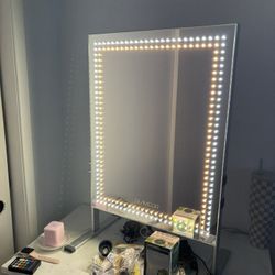 GLAMCOR MAKEUP MIRROR VANITY