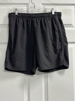 Layer 8 Men’s Pro Defend Qwick Dry Black Shorys - Large - VGUC