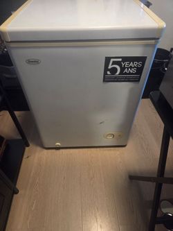 Deep freezer
