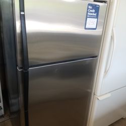 Refrigerator Amana