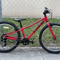 Trek PRECALIBER 24” Kids Bike