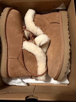 UGG Classic Mini Posy Boot size 9