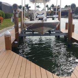 NEW AND USED BOAT LIFTS FOR SALE!