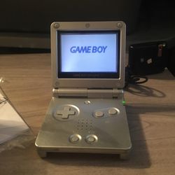 Nintendo Sp With Charger 