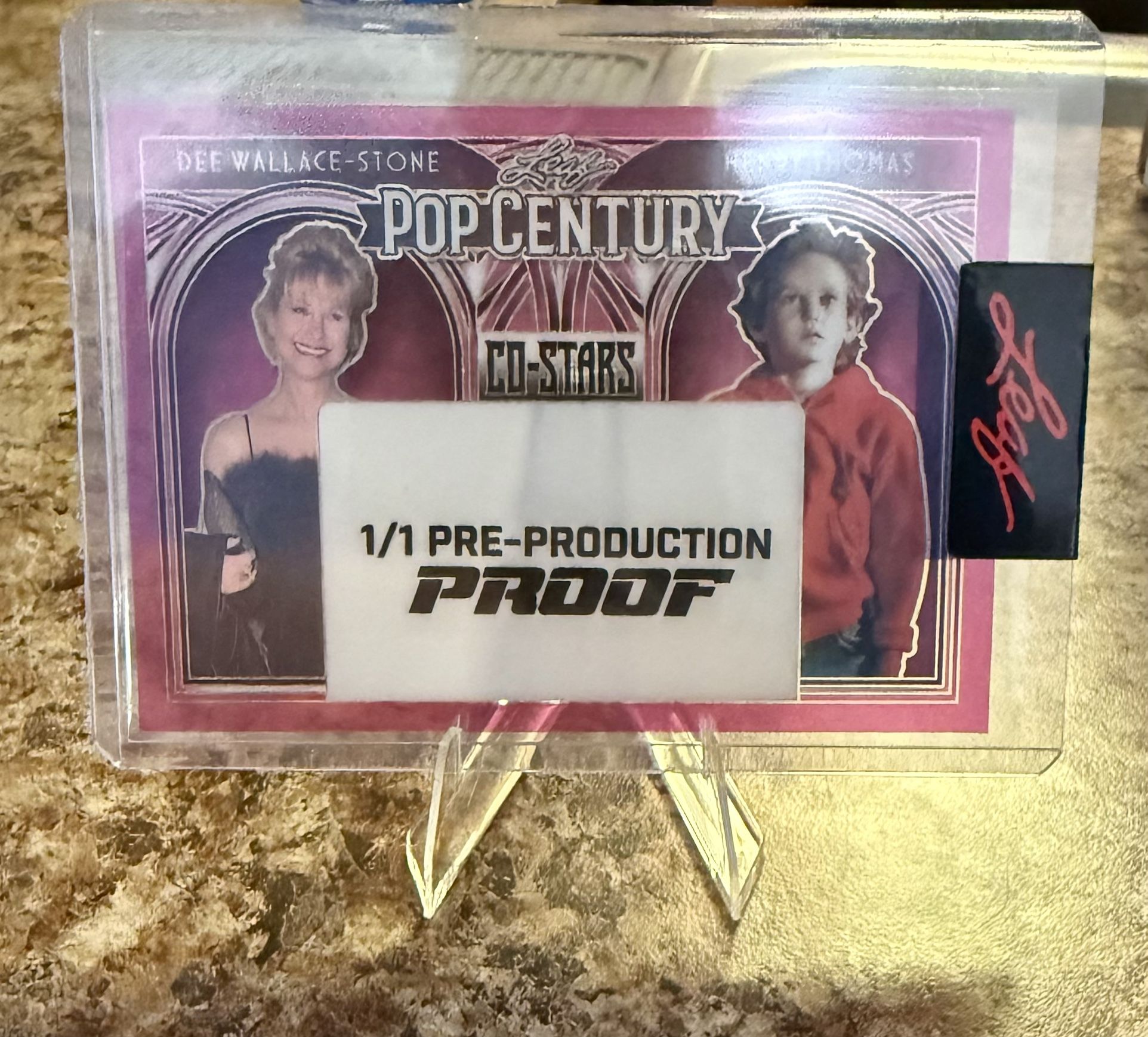 Leaf Pop Century Dee Wallace-Stone And Henry Thomas