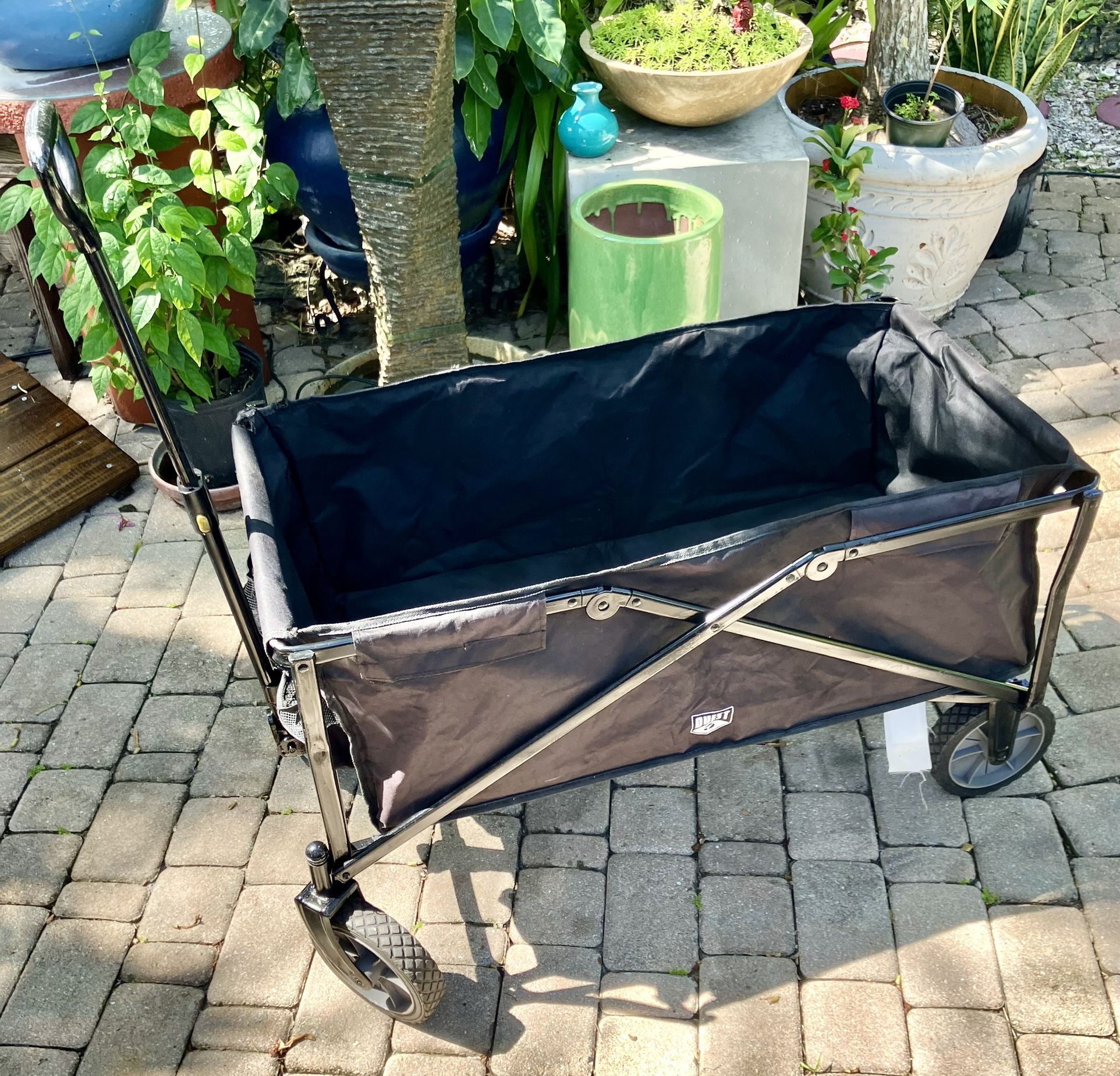Quest Collapsible Wagon Cart: 36”L x 20.56”W x 22”H