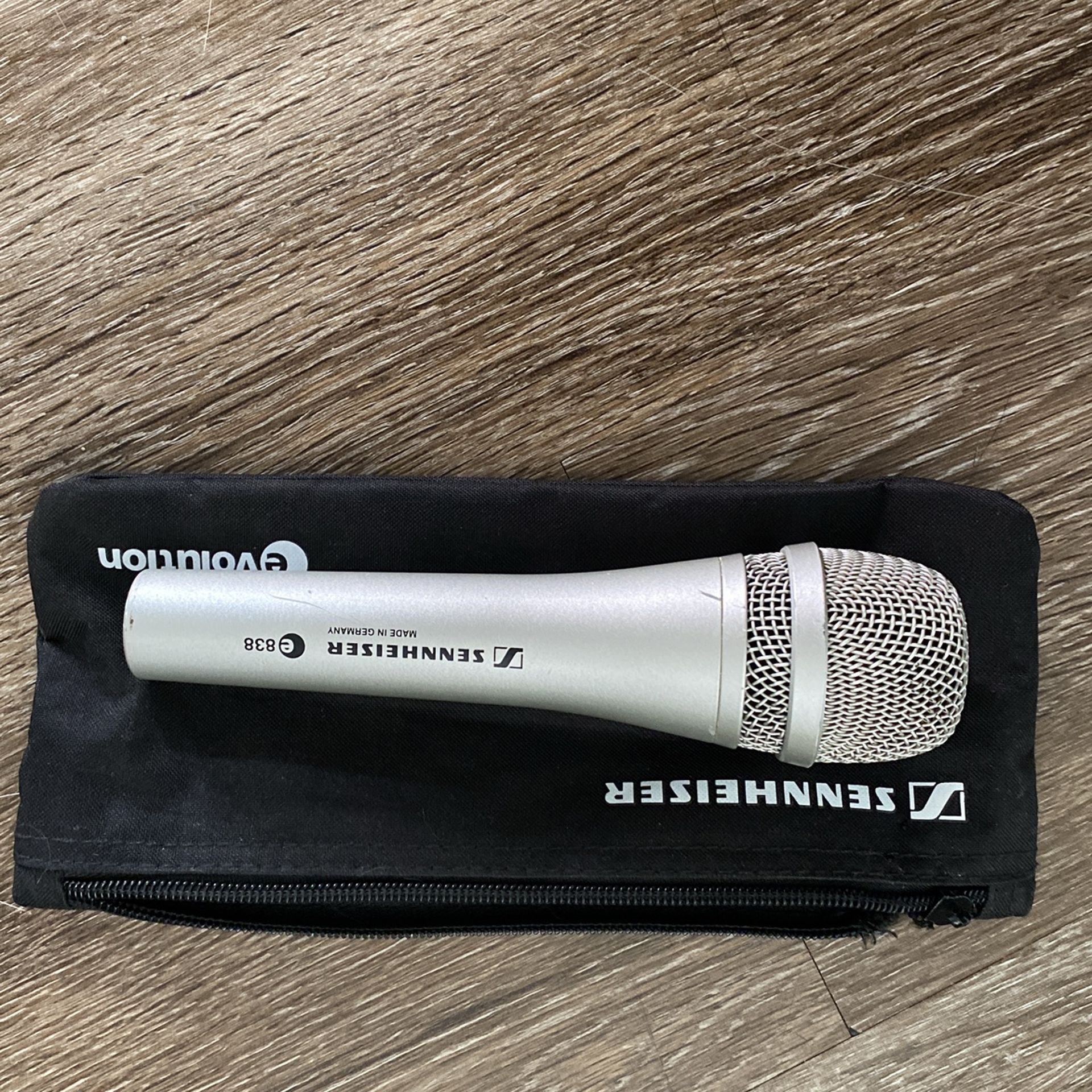 Sennheiser e838 Microphone