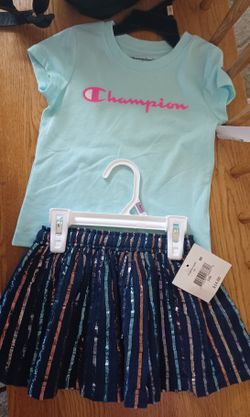 Girl's Nwt 2t Outfit