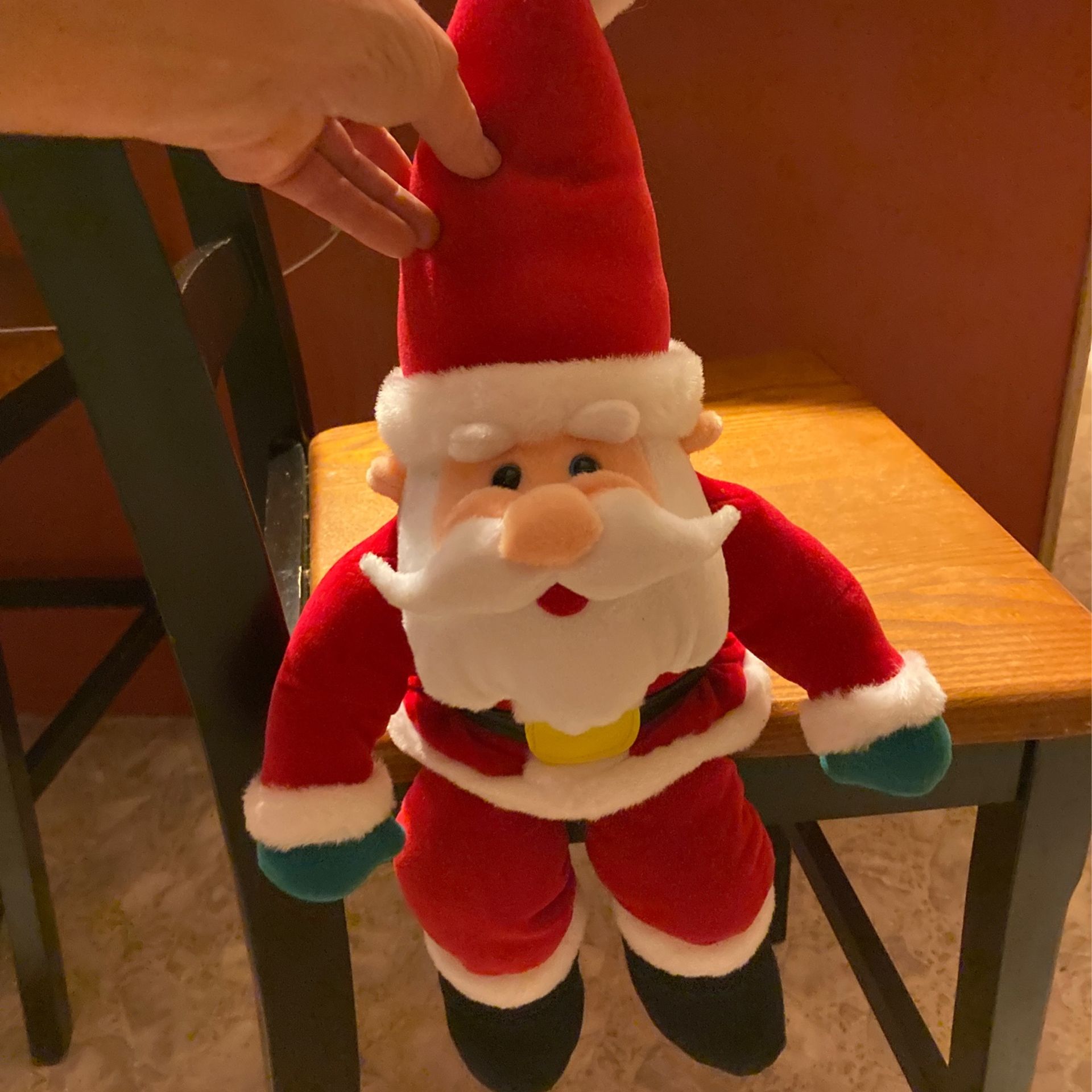 Sitting Musicsanta