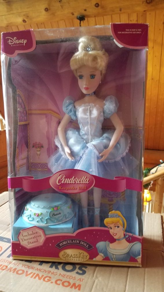 Disney Cinderella Keepsake doll collection