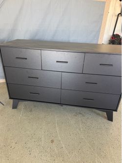 Brand New Black Dresser – 7 Drawers – Fully Assembled