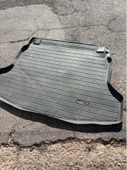 Rubbermaid trunk liner