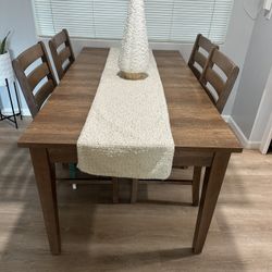4 Person Rectangle Dinning Table Set