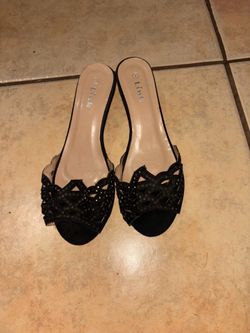 Women size 4 shoes