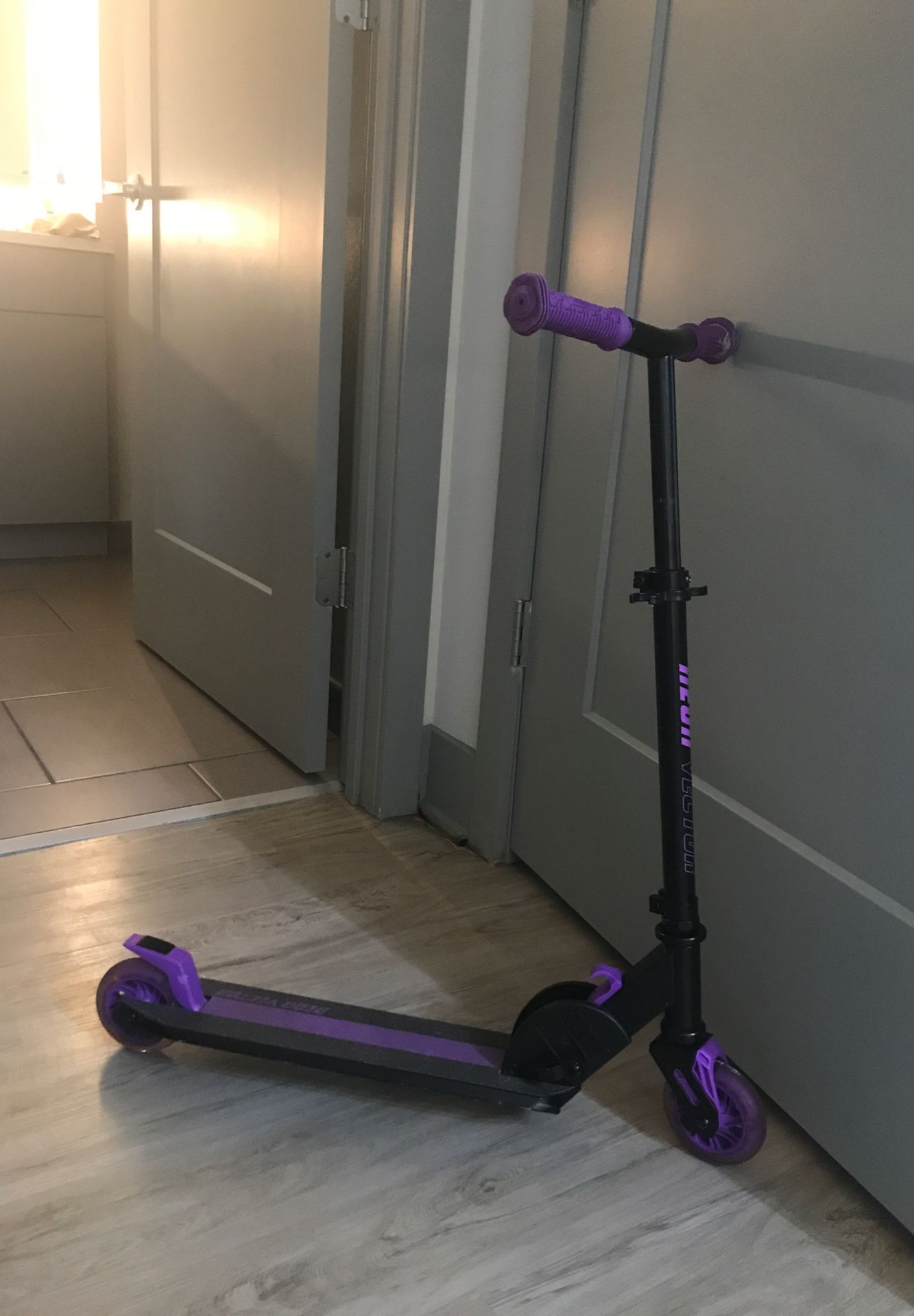 Neon Vector, LED Kids Scooter, One Size, Foldable Light Up Scooter