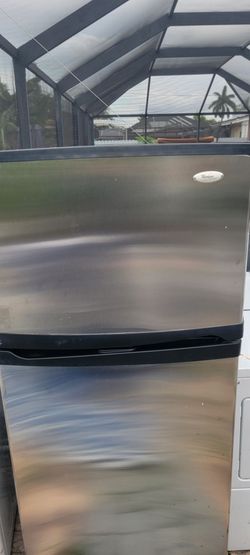 Stainless Steel Whirlpool Refrigerator Works Great $150
