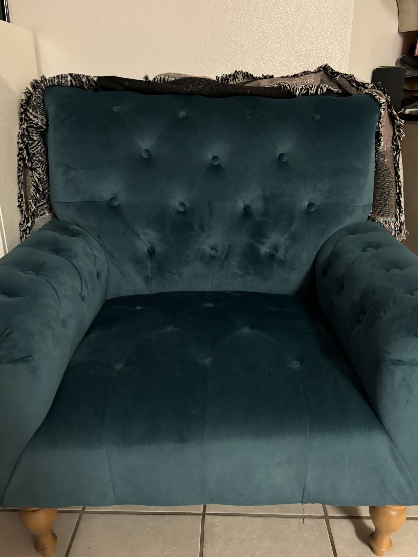 Beautiful Accent Chair $75