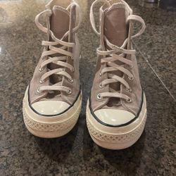 Converse Size 4.5 (6 In Women’s) Color Tan/brown