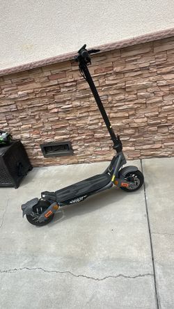 Electric scooter