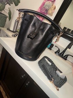 Marc Jacobs Groove 2.0 Bucket Bag