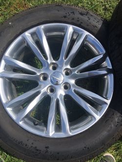 2017 Chrysler 300c stock rims