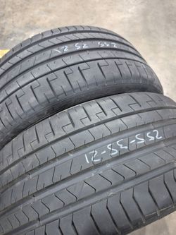 255/35/21 pirelli p zero