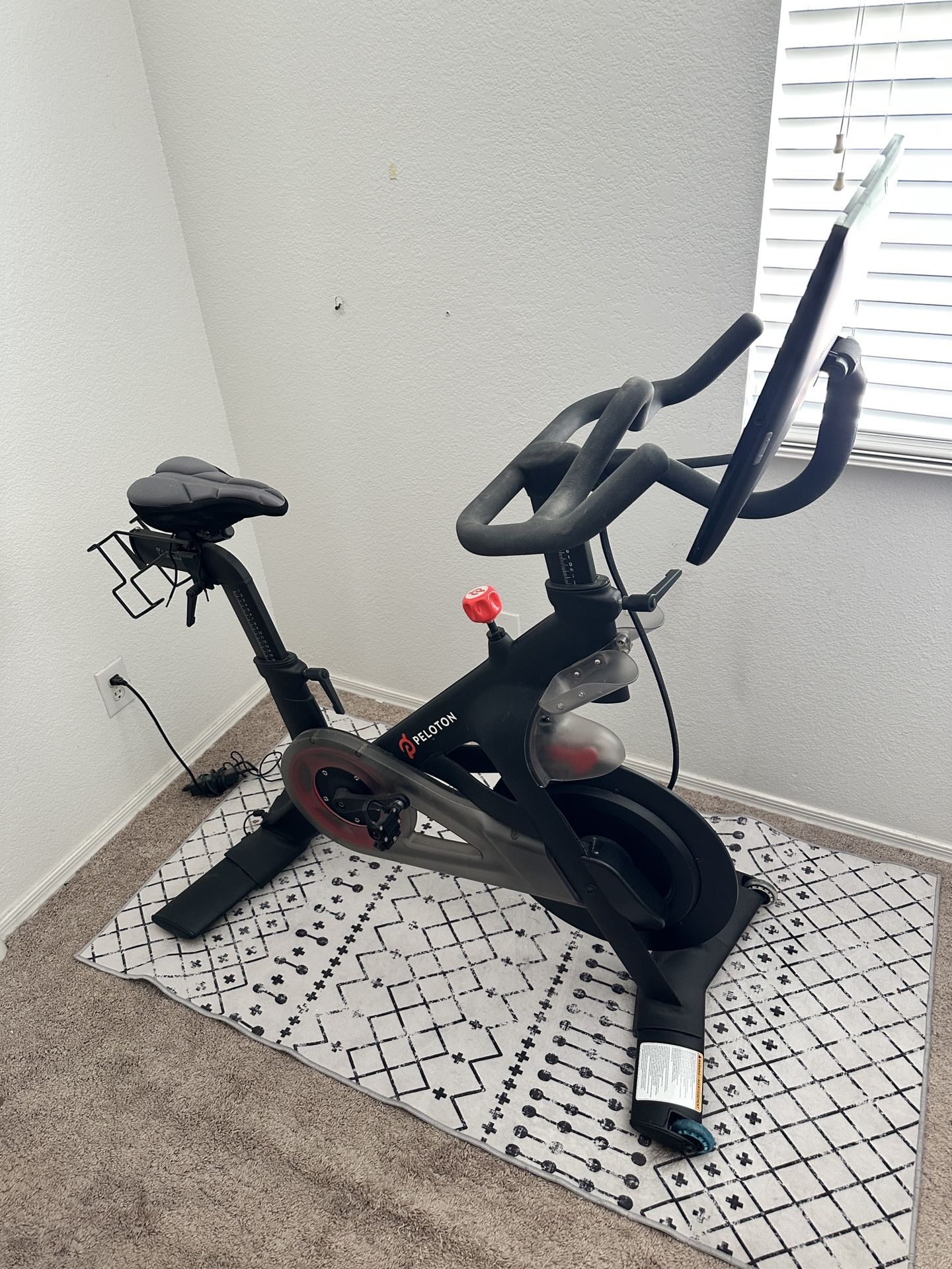 Peloton Lightly Used Shoes And Seat Cushion Included