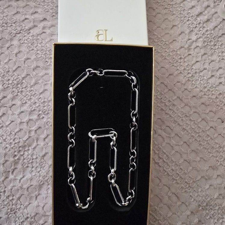 ABBOTLYON JEWELERY BRANDNEW