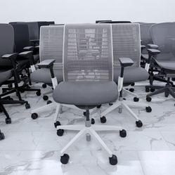 LIKE NEW STEELCASE THINK V2, WHITE FRAME, GRAY FABRIC, FULLY LOADED WITH LUMBAR SUPPORT! 
