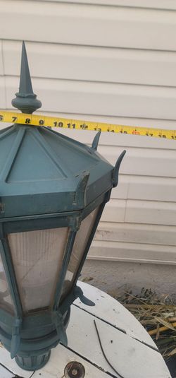 Pole  light