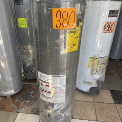 Waterheaters 40 gallons