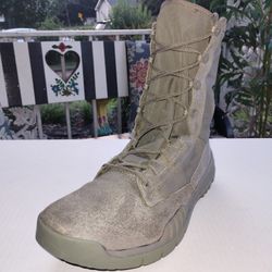 (Size 9.5) Like New, Men's Air Force Boots Nike SFB Field Boots Military Sage 631371-222

