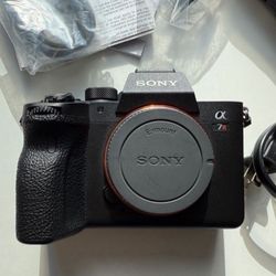 Sony 7riv Camera Body Only