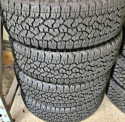 275-65R20 GOODYEAR BRAND TIRES EXCELENTE CONDICIÓN SET OF 4 TIRES