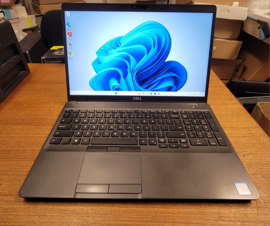 Fixed Price: Dell Precision 3540 15.6" Laptop Core i7 Quad/ 16GB/ 256GB SSD Radeon #9544