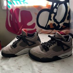 Air Jordan 4 Retro 'Taupe Haze'