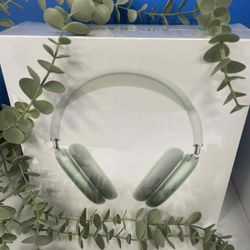 Airpod Max (Lightning) Headphones New - Pay $5 today and the rest later!!
