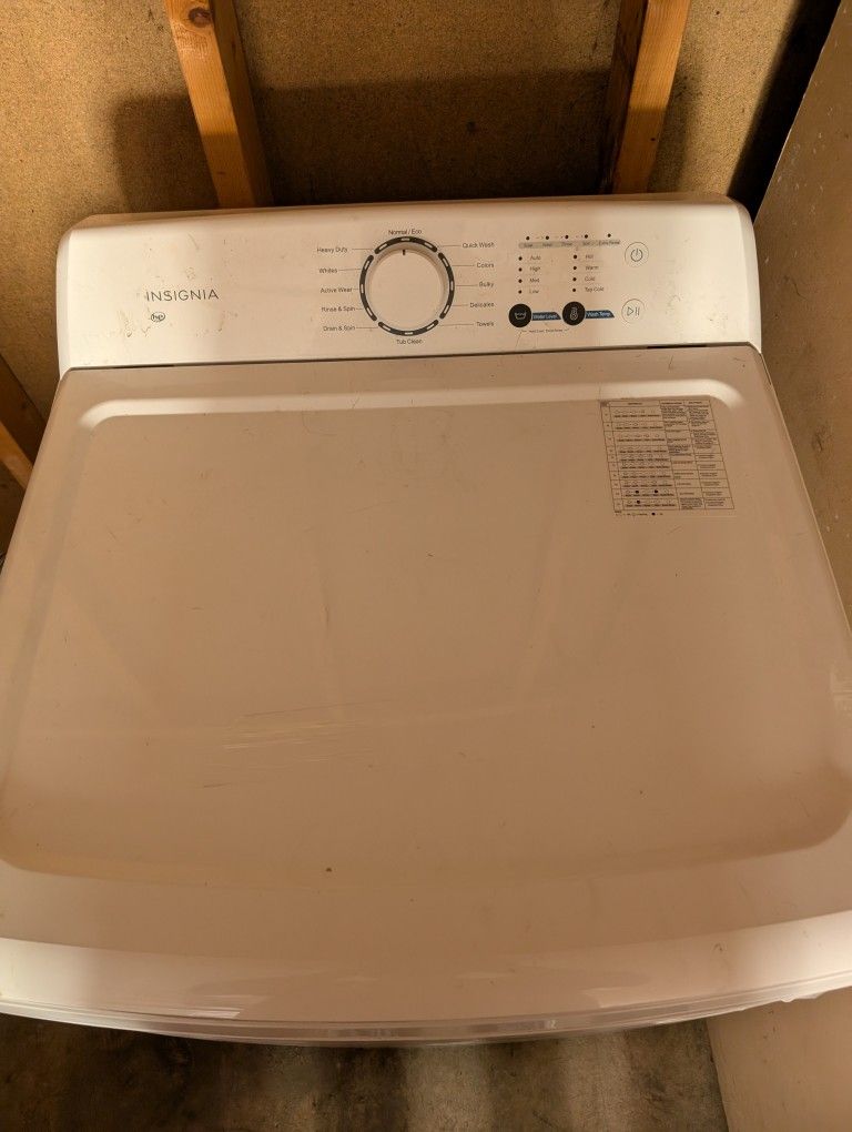 Insignia HE 3.7 Cu. ft Washer