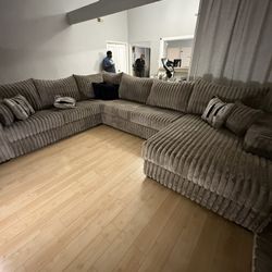 Huge Texan 4pc Oversized Fluffy Sectional Couch New In Box! 