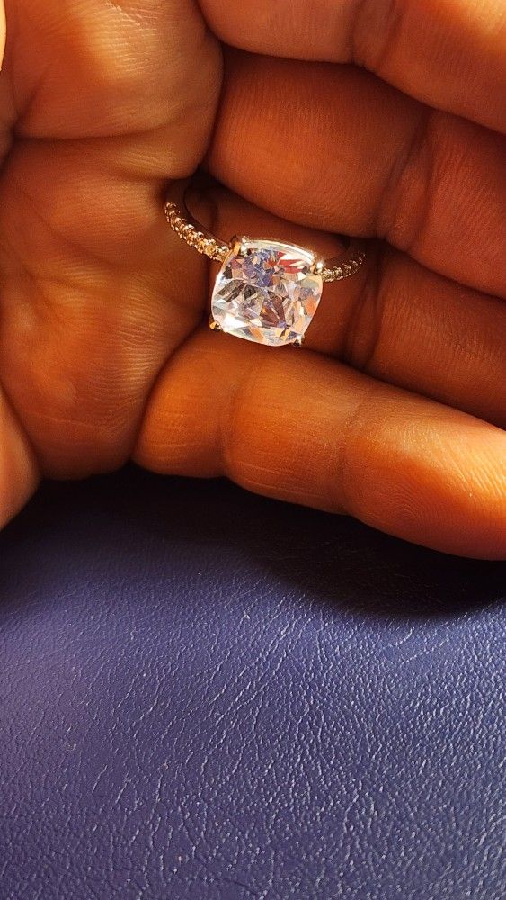 Gorgeous Women Cushion Cut Engagement Promise Ring 💍 Size 8.0