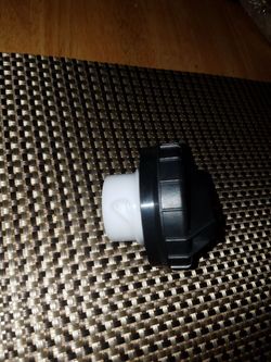 04 chevy Tahoe gas cap
