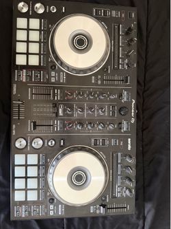Pioneer DDJ-SR2