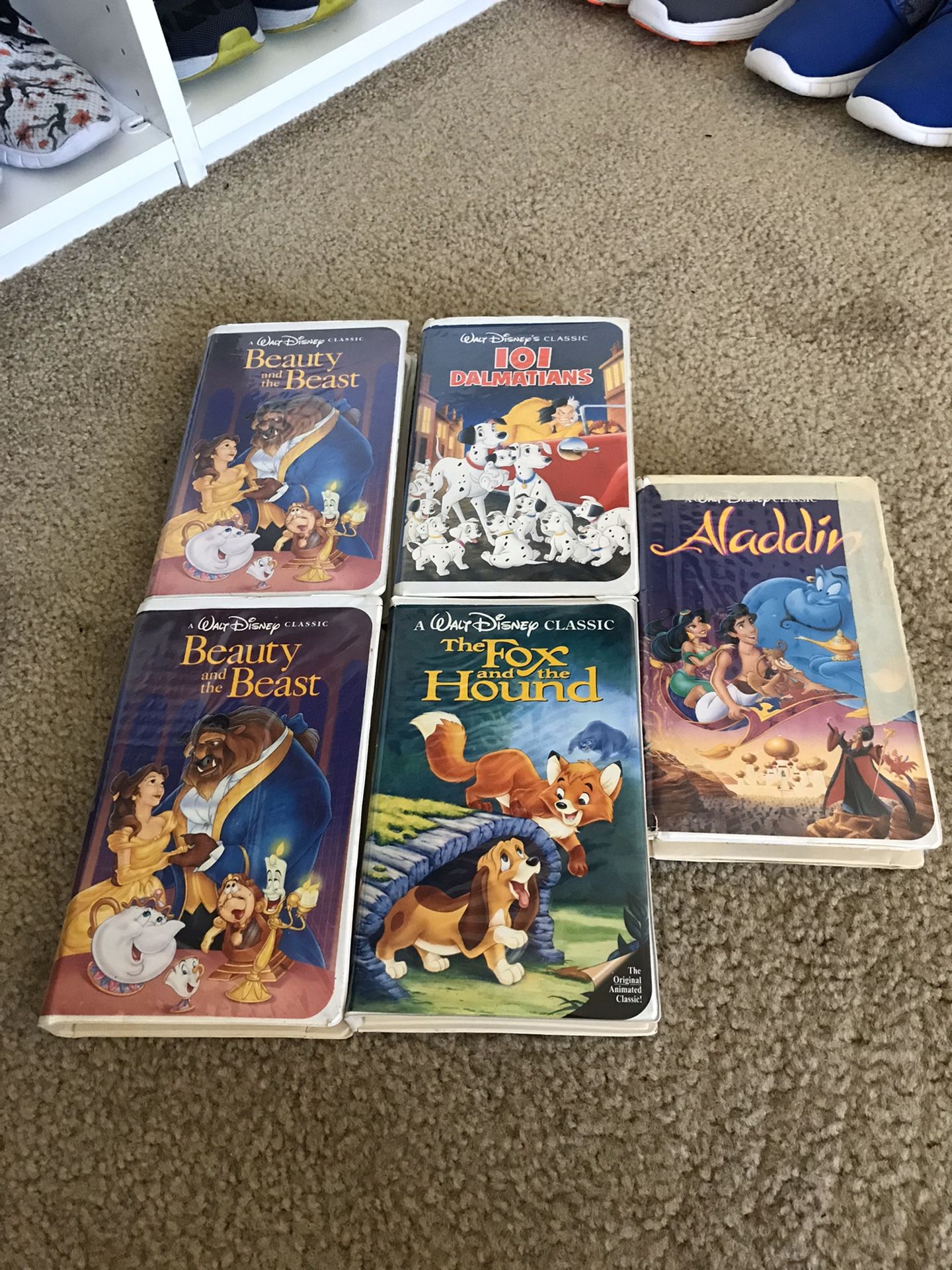 64 Walt Disney movies VHS 📼