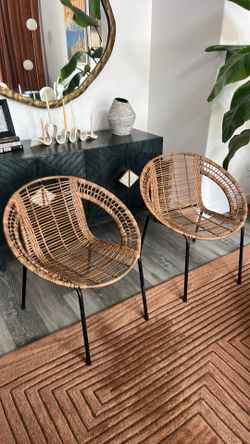 Outdoor patio chair set